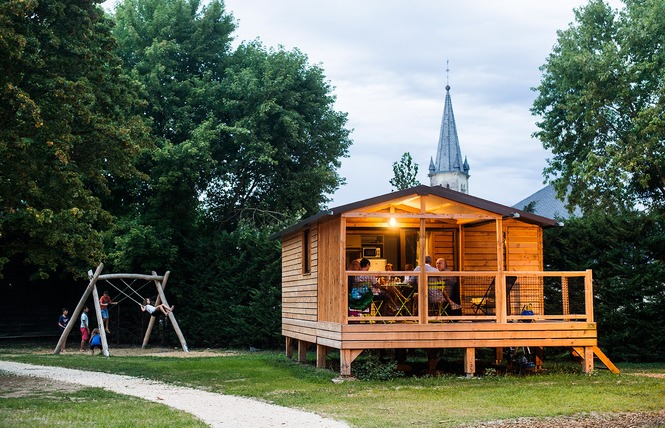 Camping Huttopia Les Châteaux 4 - Bracieux