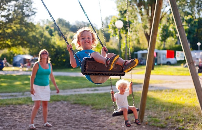 Camping Huttopia Les Châteaux 10 - Bracieux